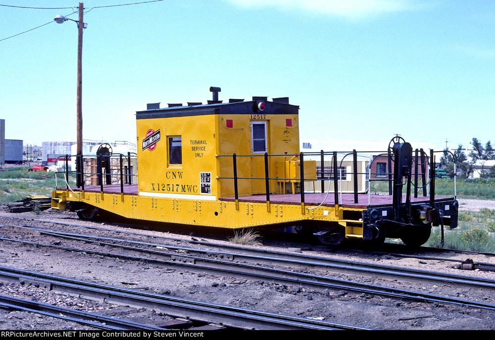 Chicago & Northwedern local caboose CNW X12517